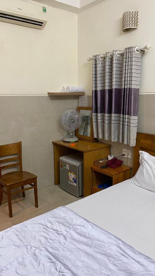 Khach San Le Hoang Dat Bandar Ho Chi Minh Luaran gambar
